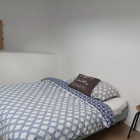 Apartamento Loft Avec Jardin Au Bord De L'eau Au Rdc D'une Ancienne Ecole *